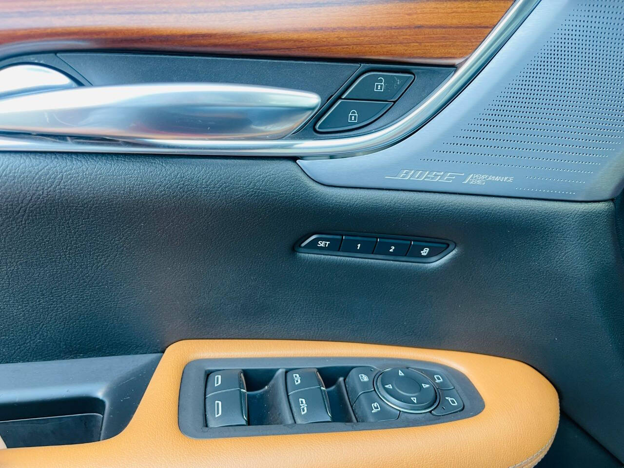 Vehicle image 63 of 69