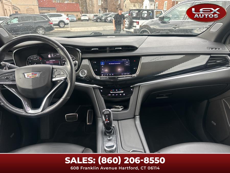 Vehicle image 26 of 46