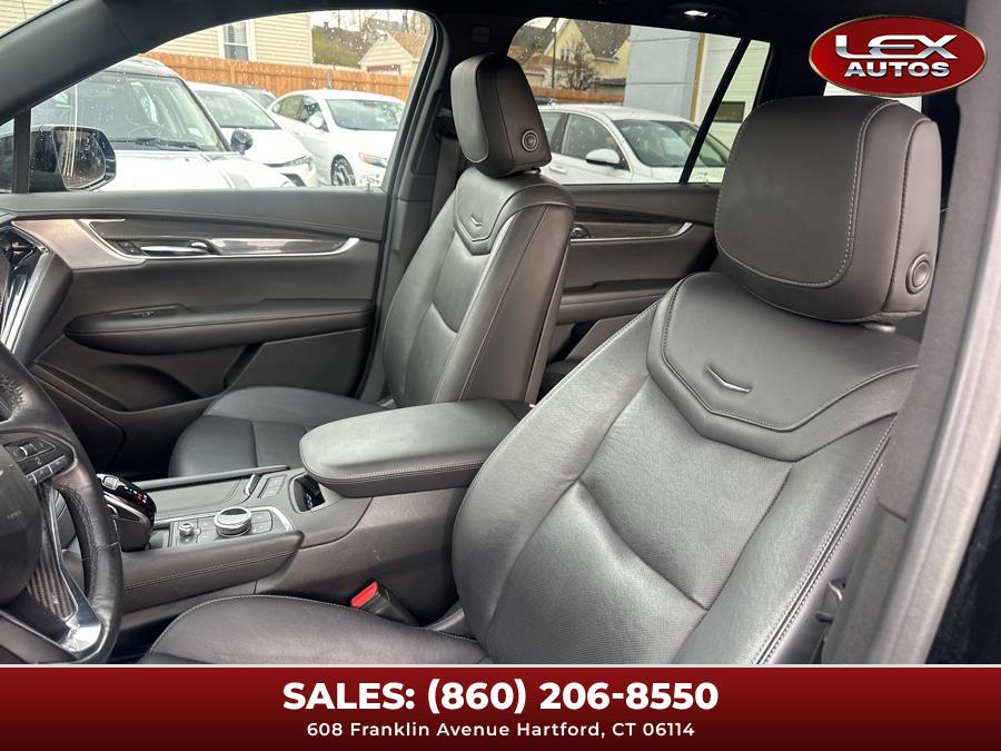 Vehicle image 23 of 46