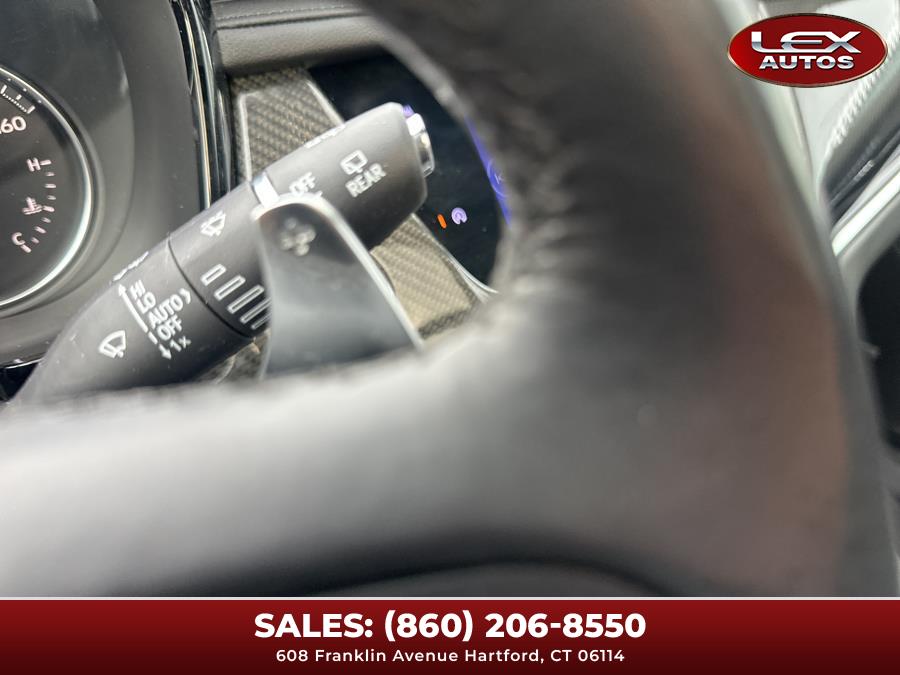 Vehicle image 42 of 46