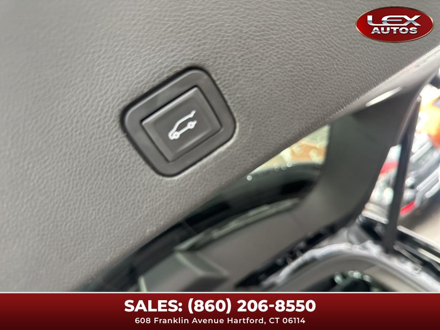 Vehicle image 20 of 46