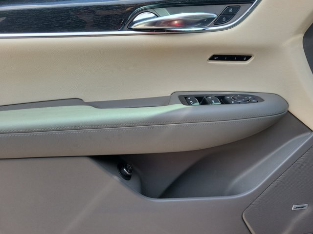 Vehicle image 16 of 28