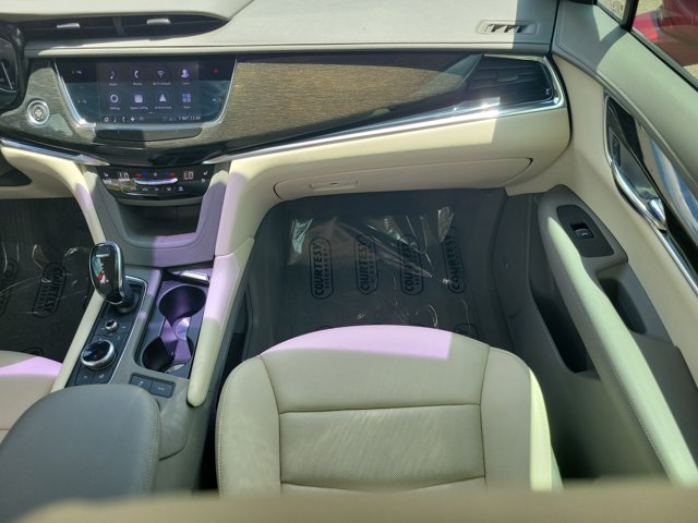 Vehicle image 24 of 28