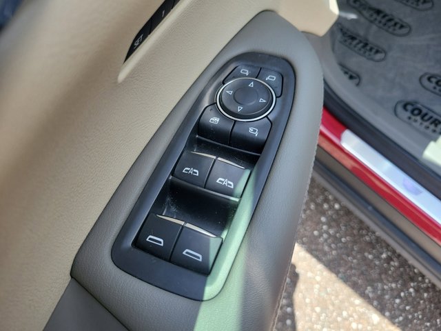 Vehicle image 19 of 28