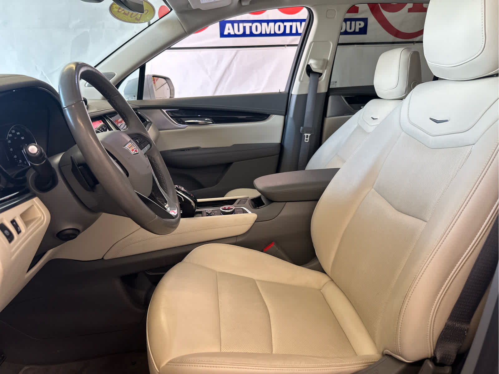 Vehicle image 22 of 62