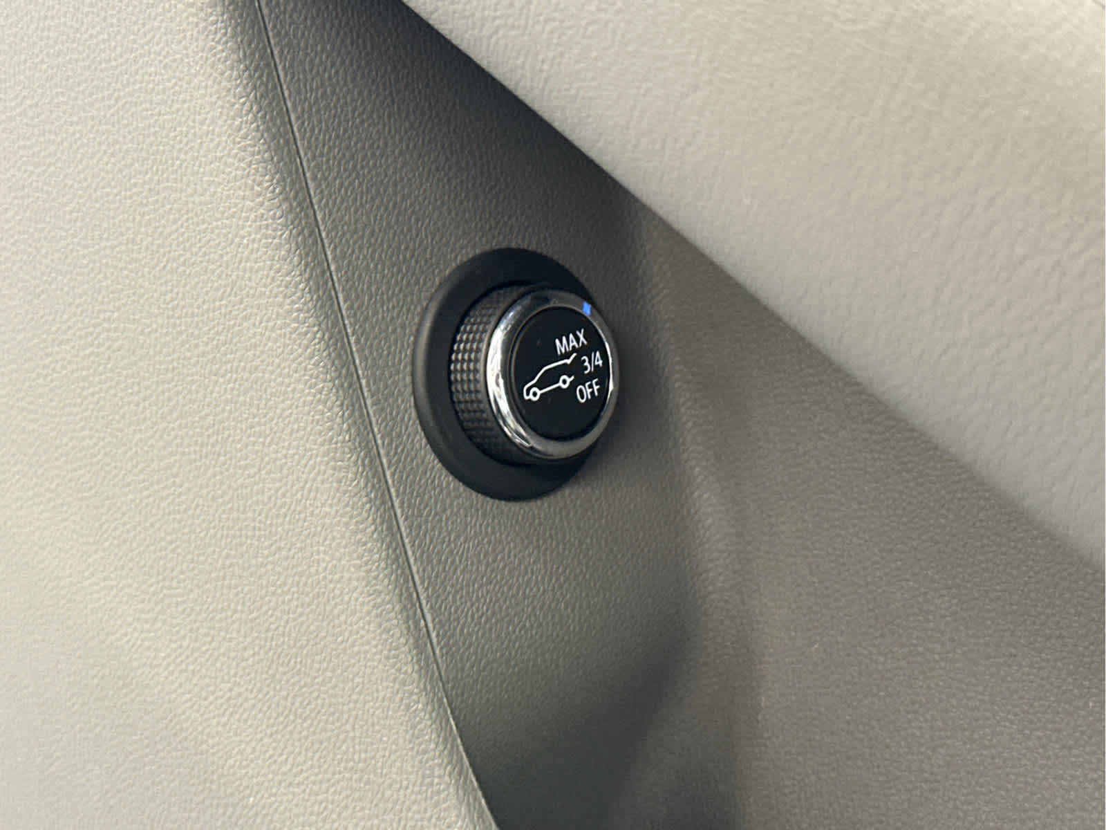 Vehicle image 44 of 62