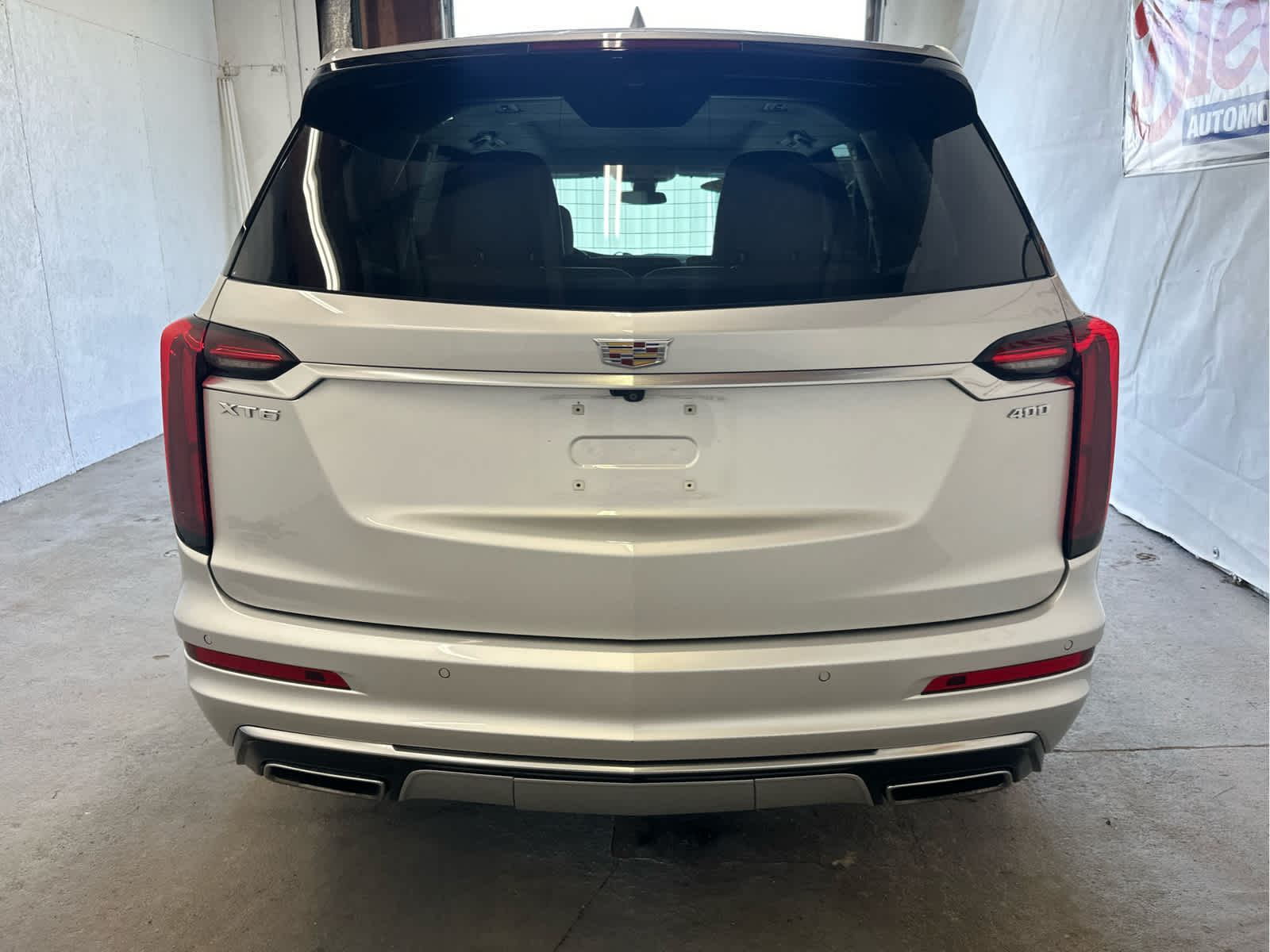 Vehicle image 9 of 62