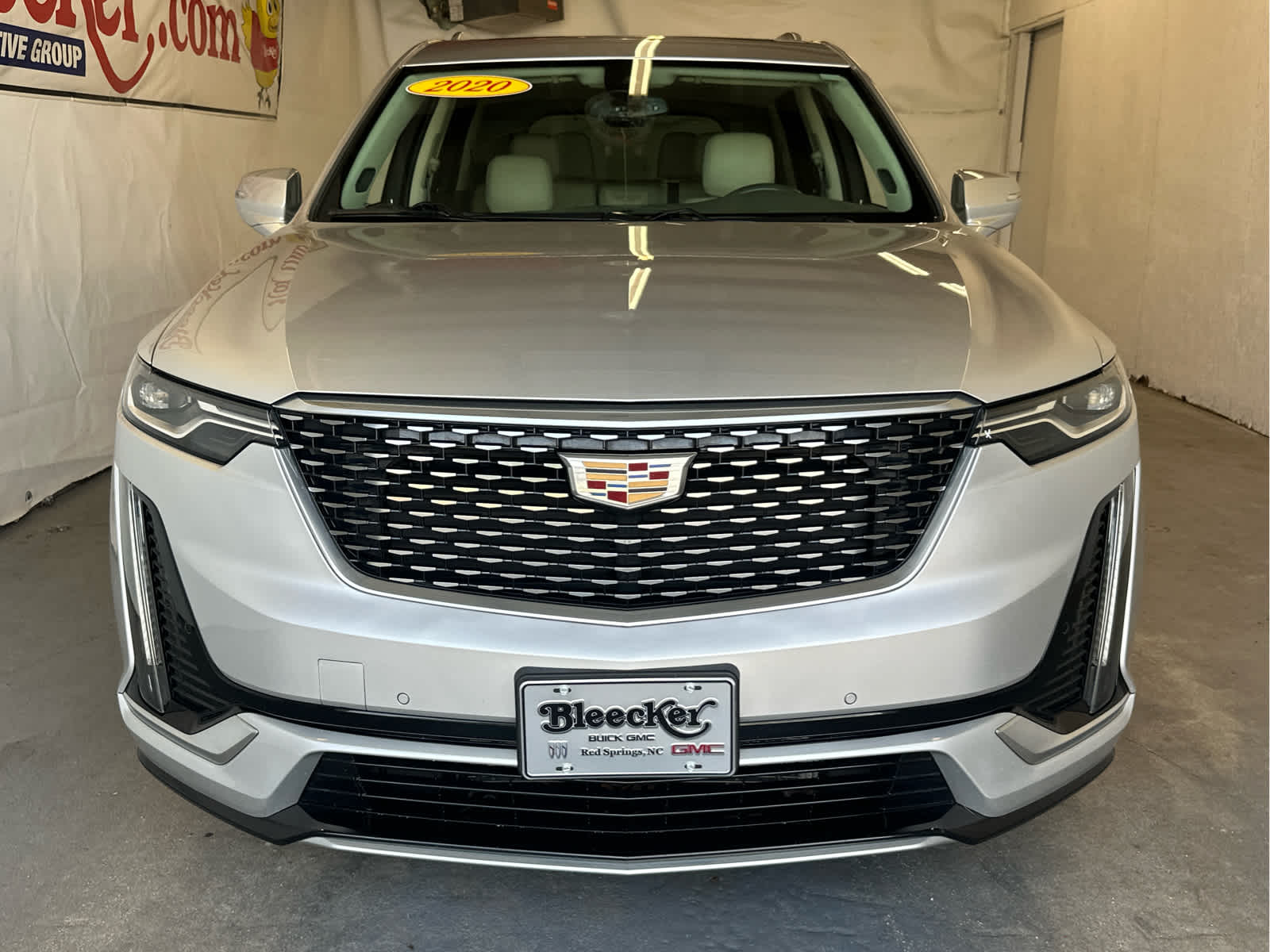 Vehicle image 10 of 62