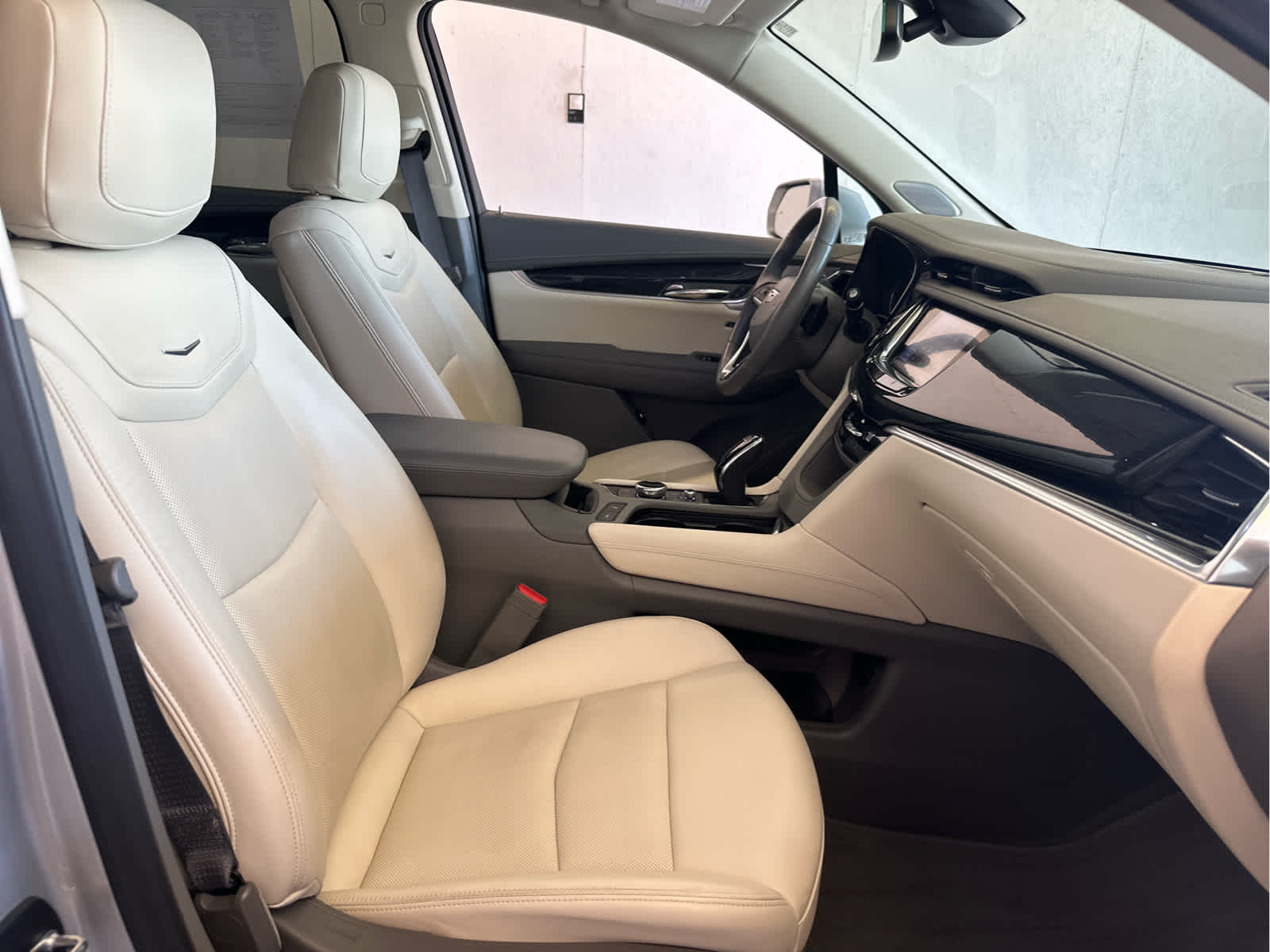 Vehicle image 19 of 62