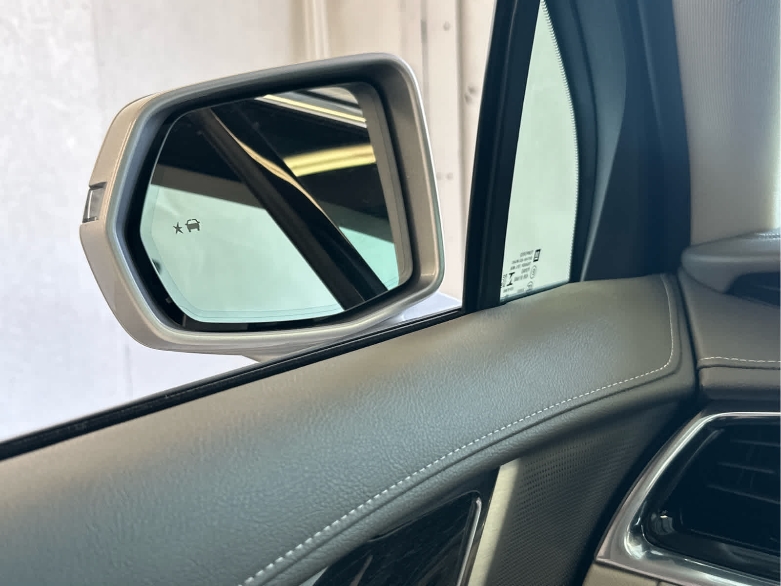 Vehicle image 50 of 62