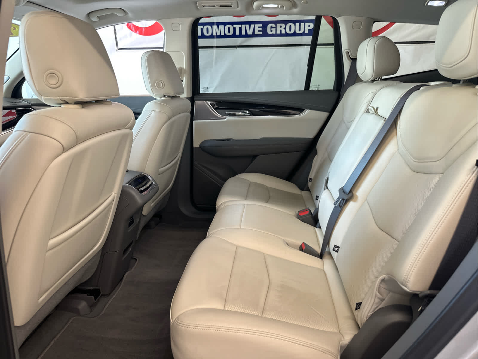 Vehicle image 17 of 62
