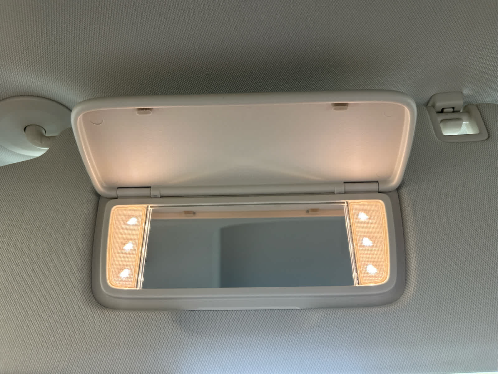Vehicle image 45 of 62