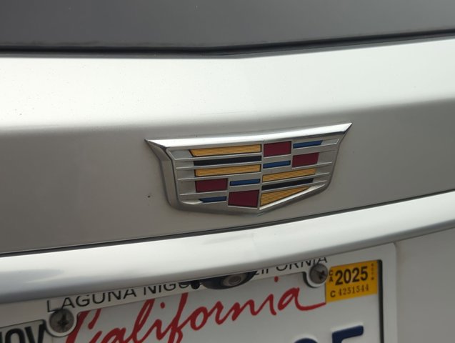 Vehicle image 28 of 33