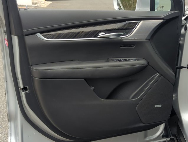 Vehicle image 22 of 33