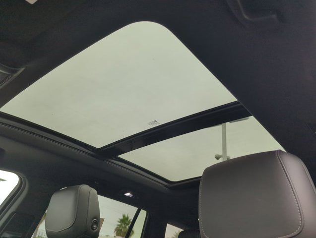 Vehicle image 32 of 33