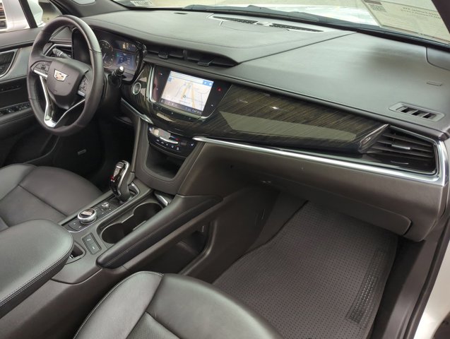 Vehicle image 12 of 33