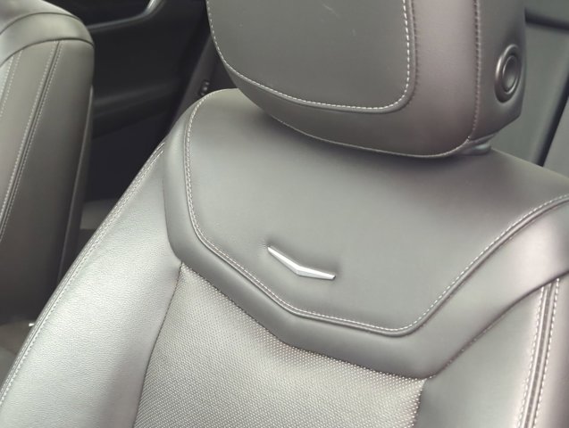 Vehicle image 18 of 33