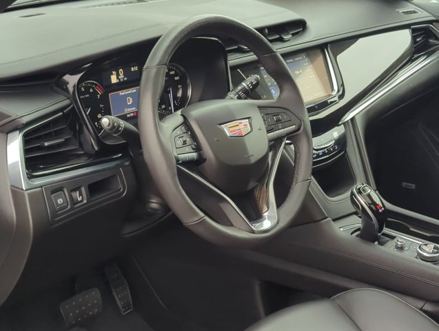 Vehicle image 13 of 33