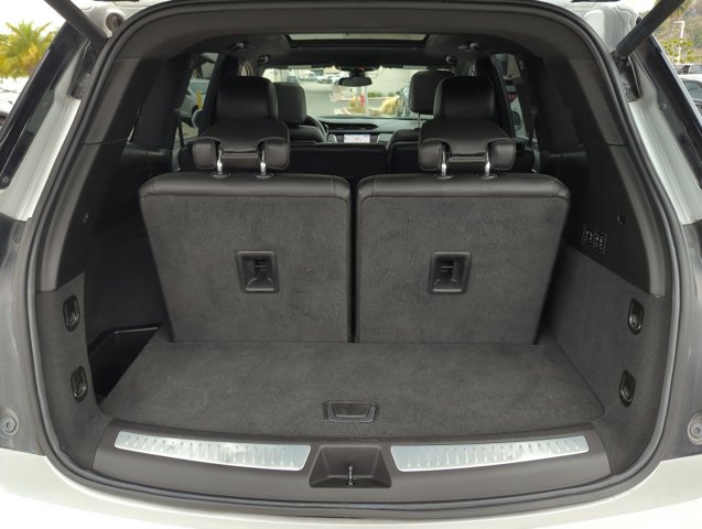 Vehicle image 8 of 33