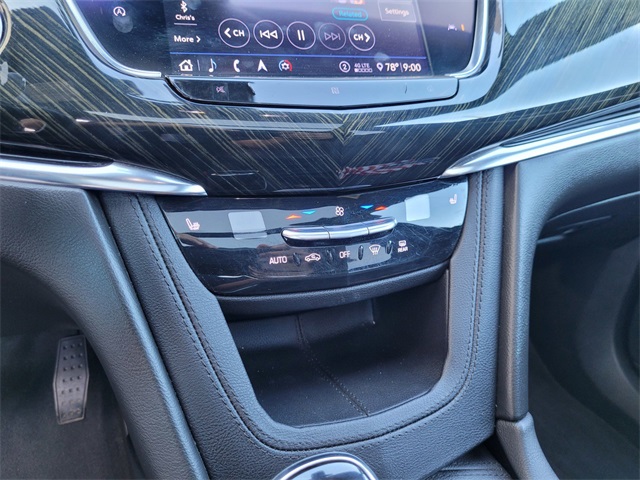 Vehicle image 20 of 27