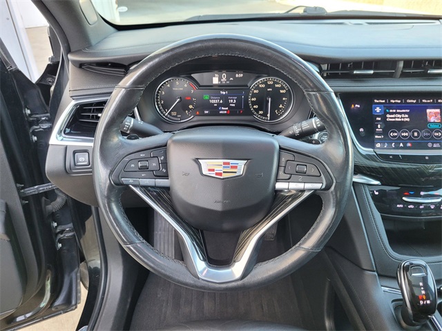 Vehicle image 17 of 27
