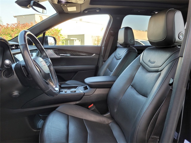 Vehicle image 12 of 27
