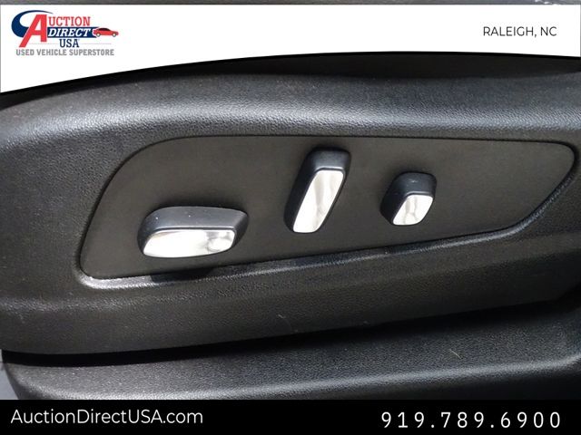 Vehicle image 31 of 48