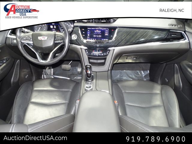 Vehicle image 44 of 48