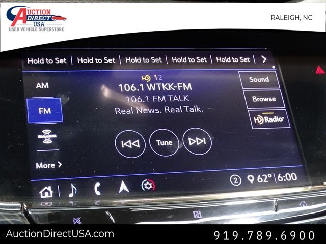 Vehicle image 21 of 48