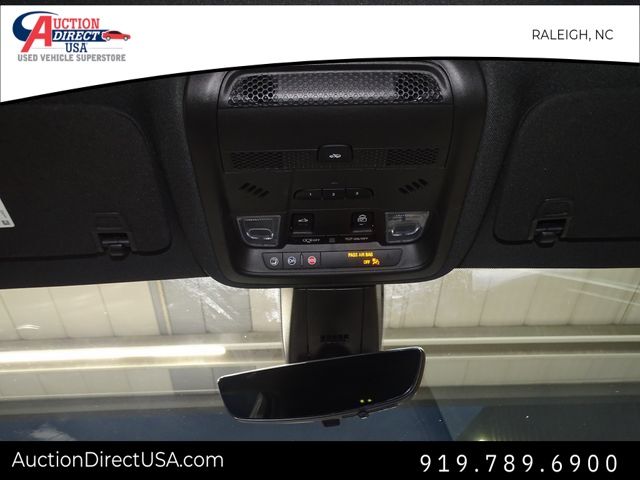 Vehicle image 47 of 48