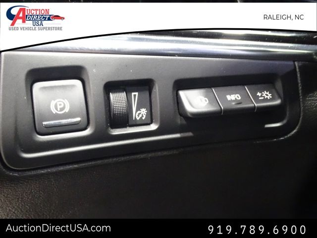 Vehicle image 30 of 48