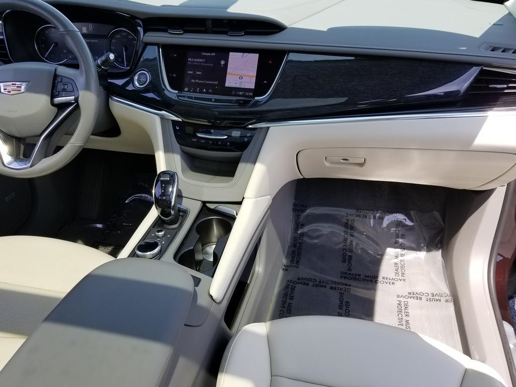 Vehicle image 21 of 30