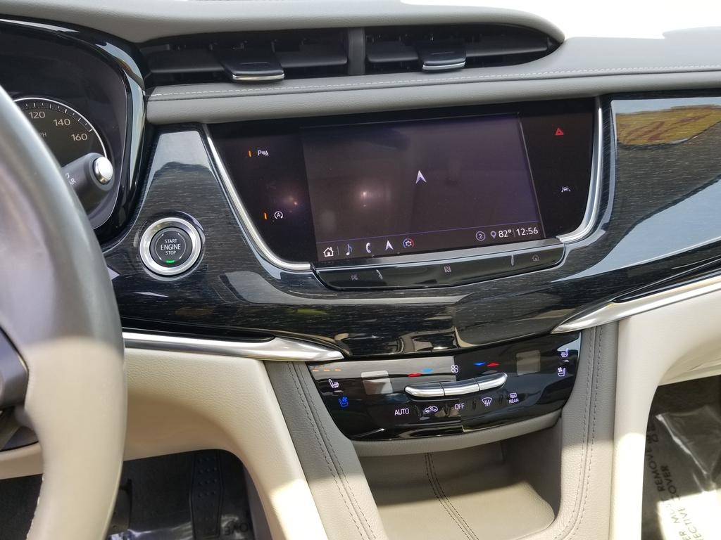 Vehicle image 25 of 30