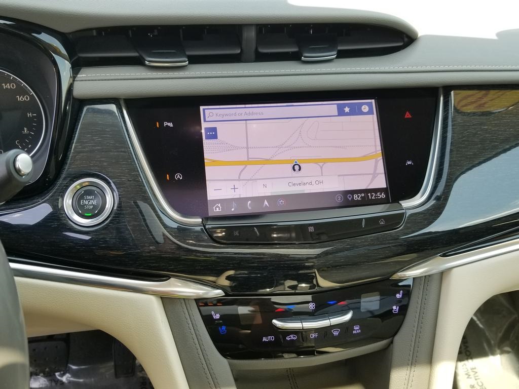 Vehicle image 26 of 30