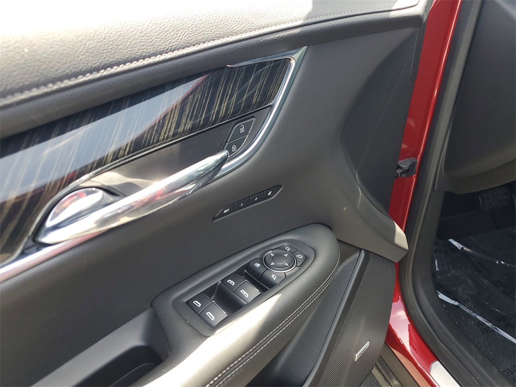Vehicle image 23 of 33