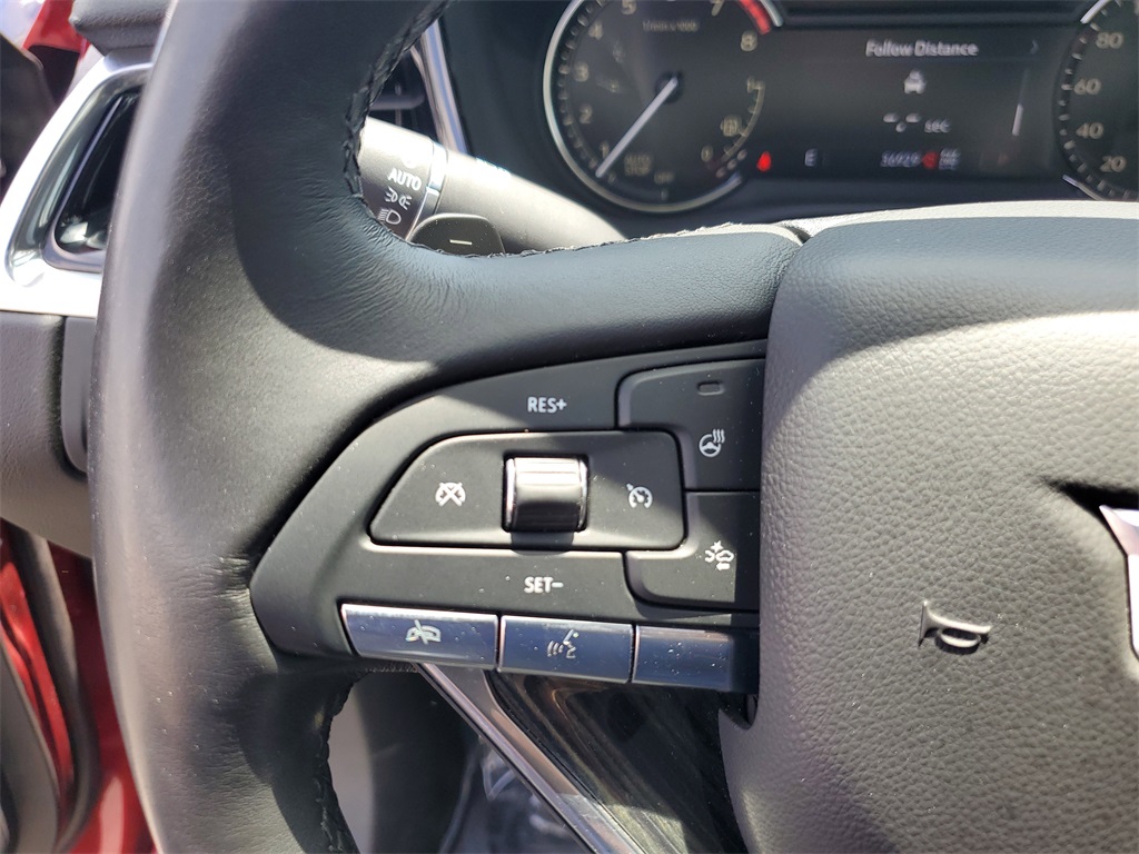 Vehicle image 30 of 33