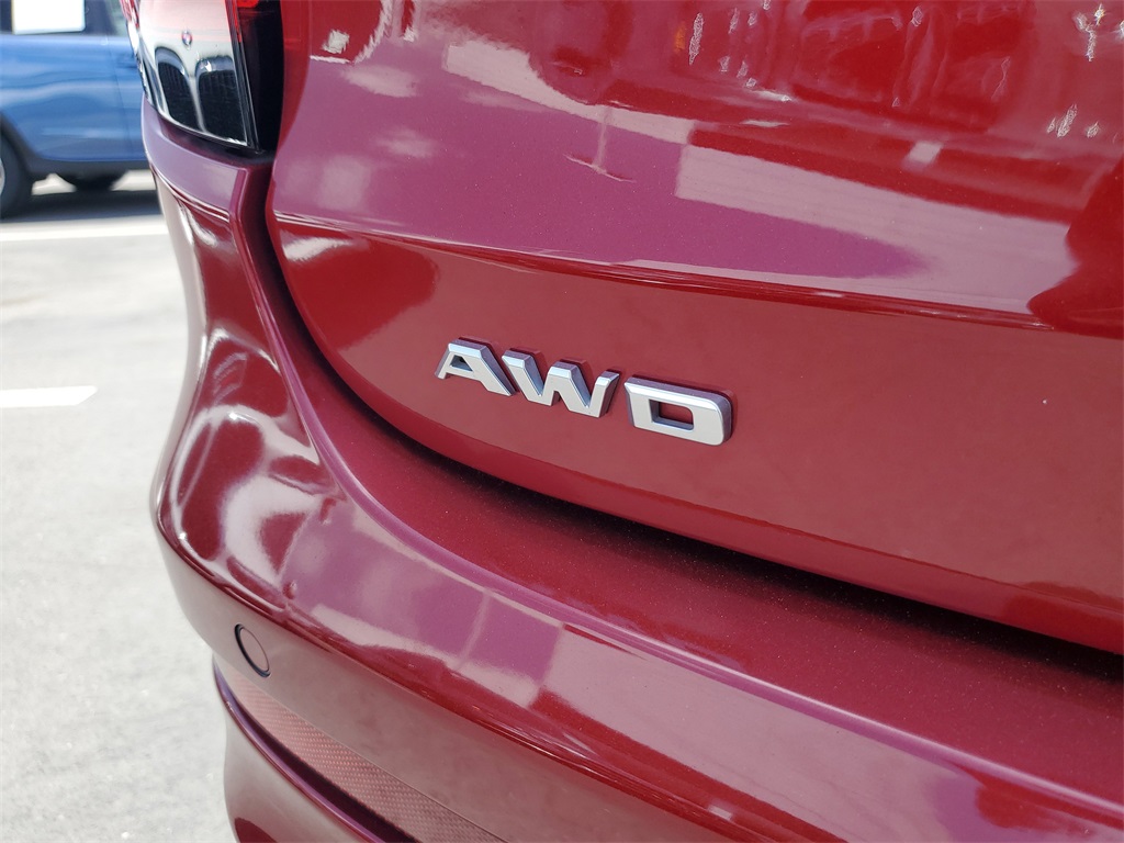 Vehicle image 18 of 33