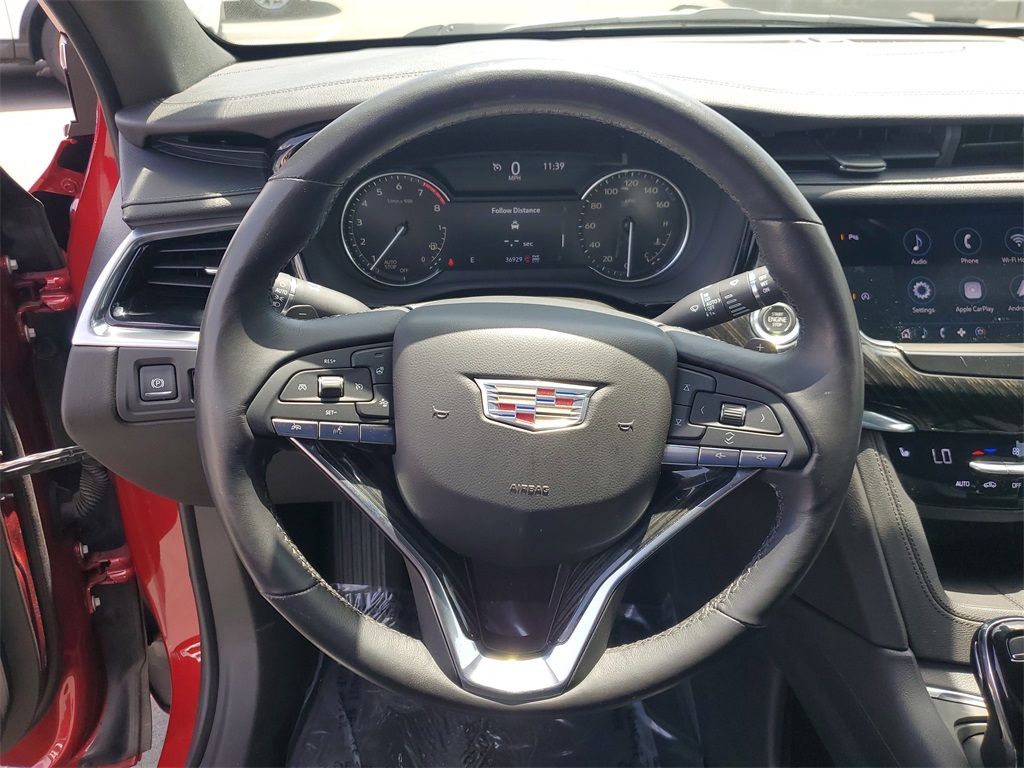 Vehicle image 15 of 33