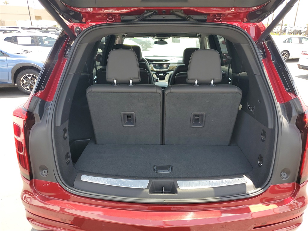 Vehicle image 7 of 33