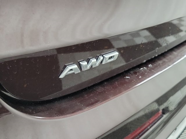 Vehicle image 9 of 33