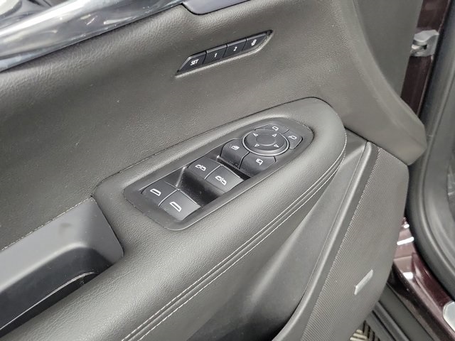 Vehicle image 20 of 33