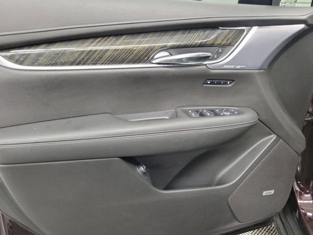 Vehicle image 19 of 33