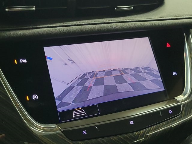 Vehicle image 31 of 33
