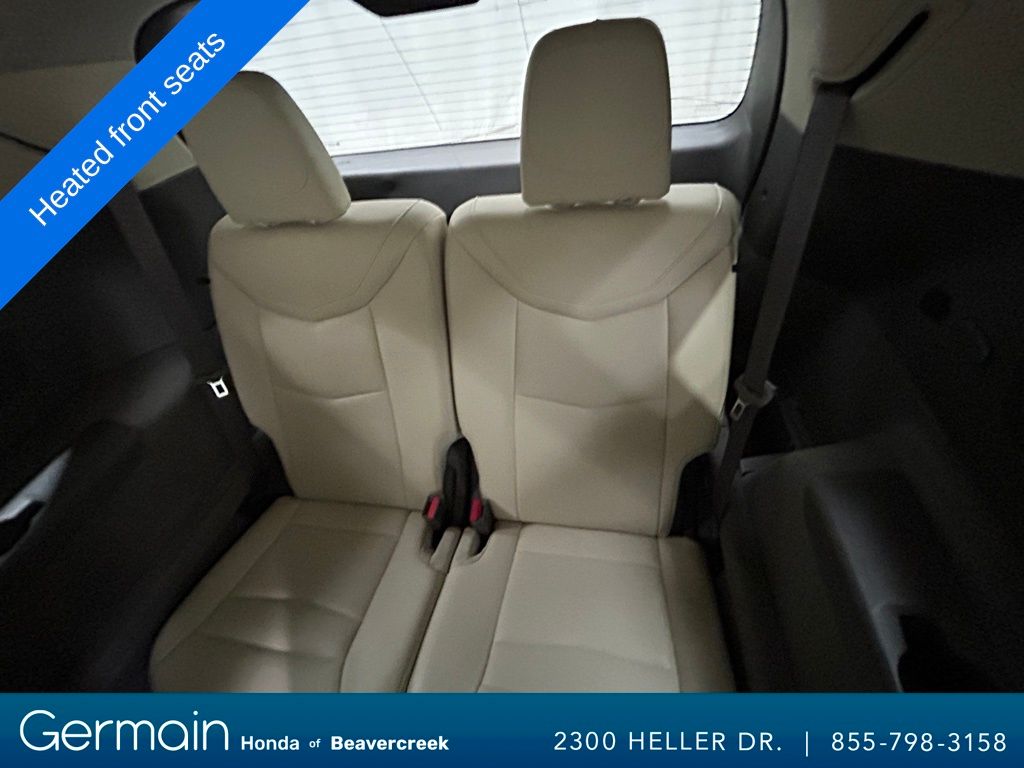 Vehicle image 17 of 36