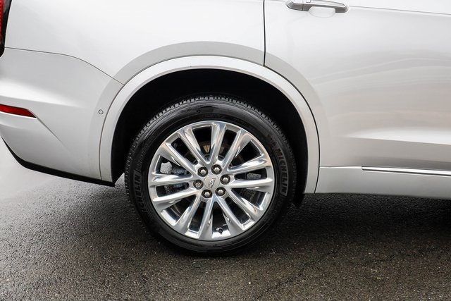 Vehicle image 33 of 84