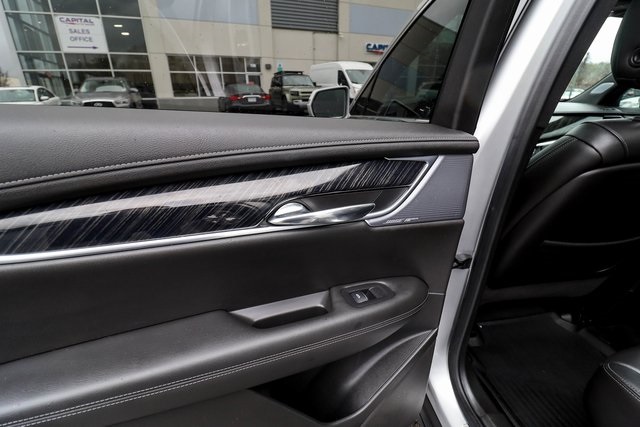Vehicle image 43 of 84