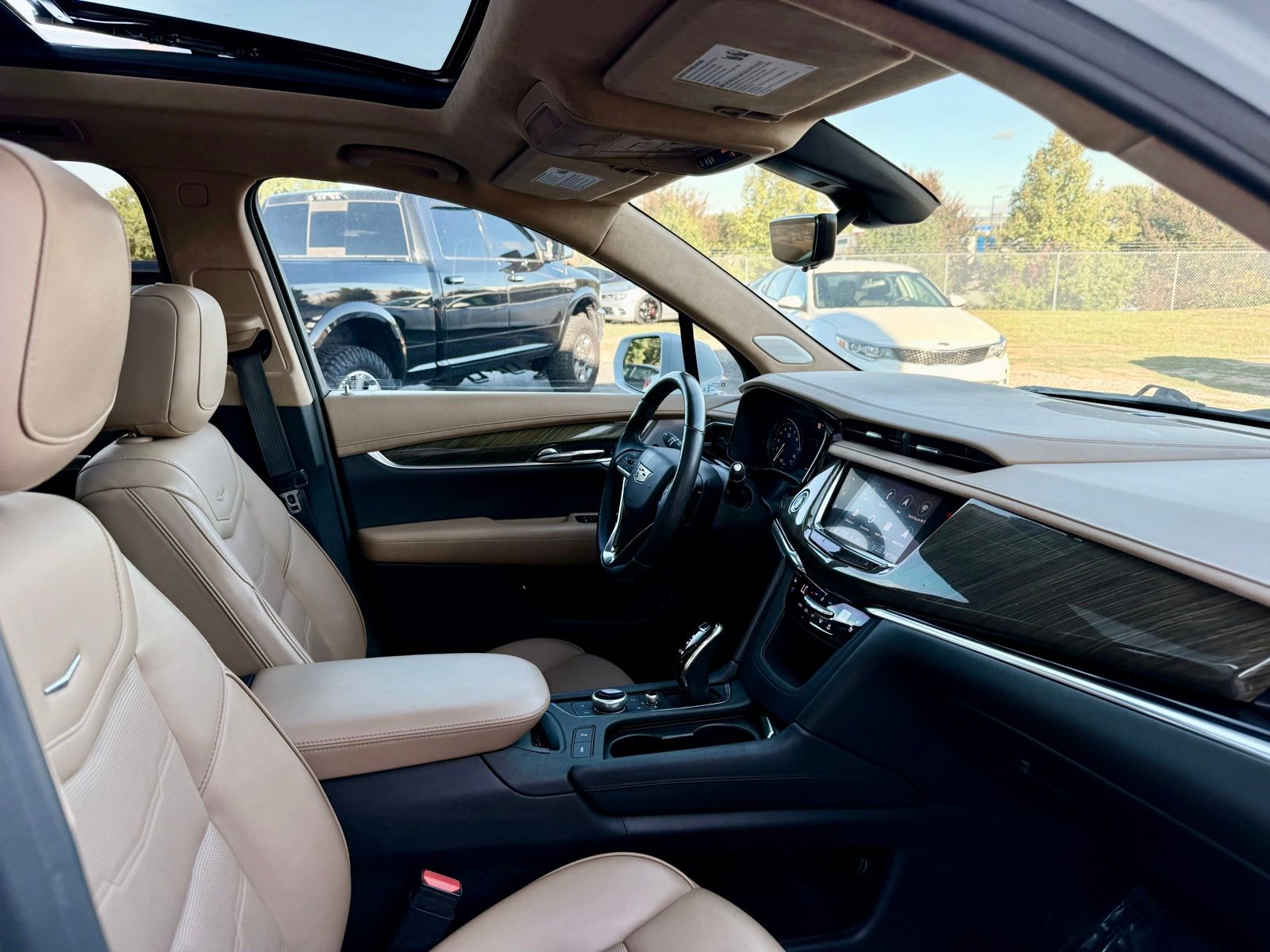 2020 Cadillac XT6 Premium Luxury Image 28 of 50