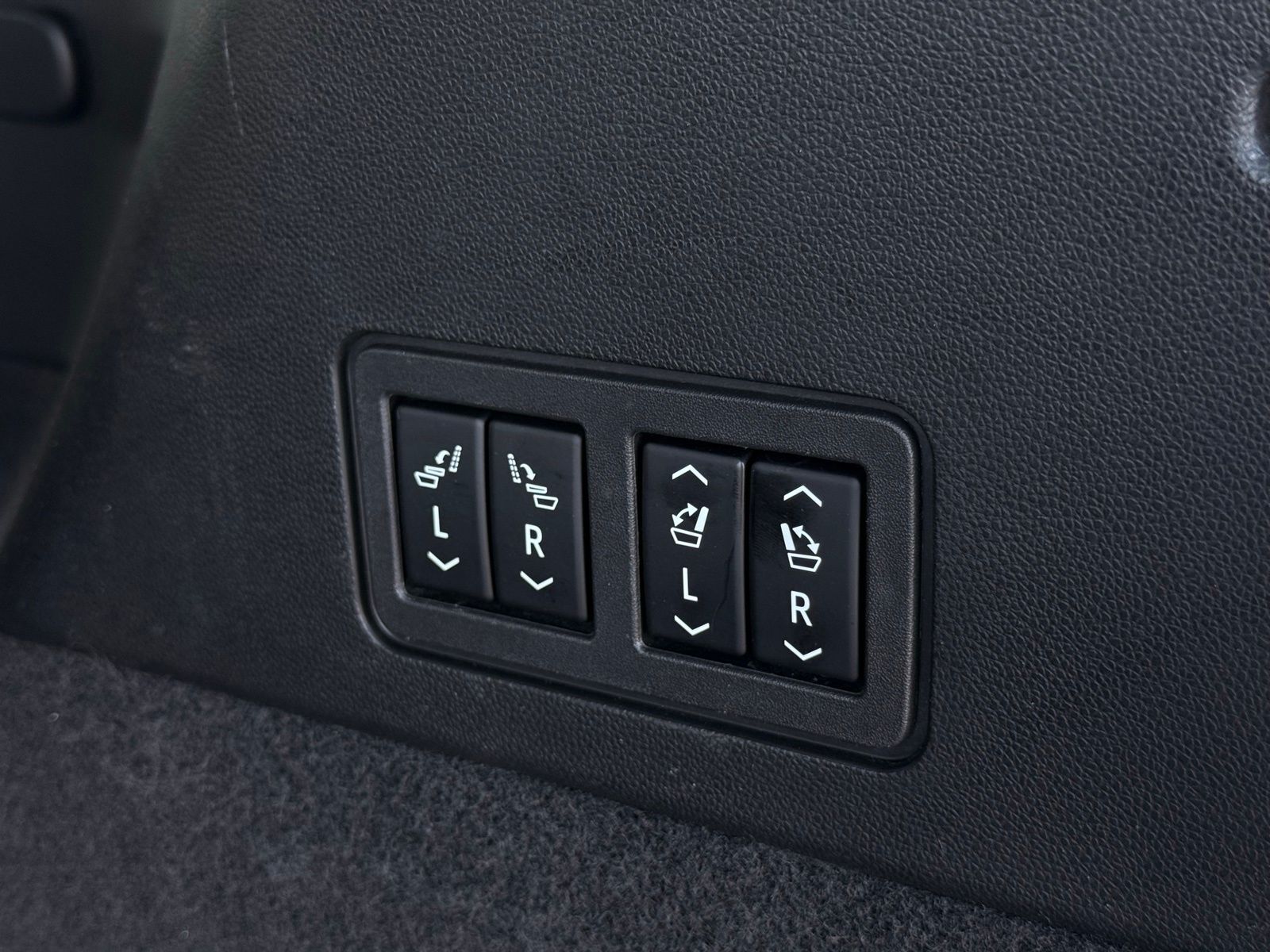 2020 Cadillac XT6 Premium Luxury Image 46 of 50