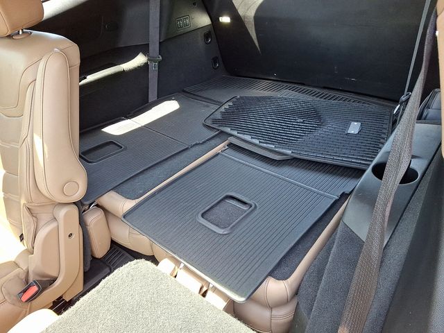 Vehicle image 15 of 40