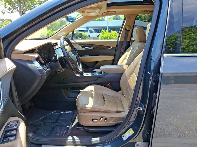 Vehicle image 18 of 40